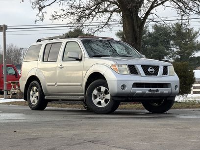 Used 2006 Nissan Pathfinder SE w/ (P01) Se Premium Pkg