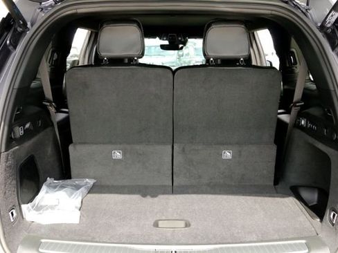 New 2025 Jeep Grand Cherokee L Overland w/ Trailer Tow Package image 22