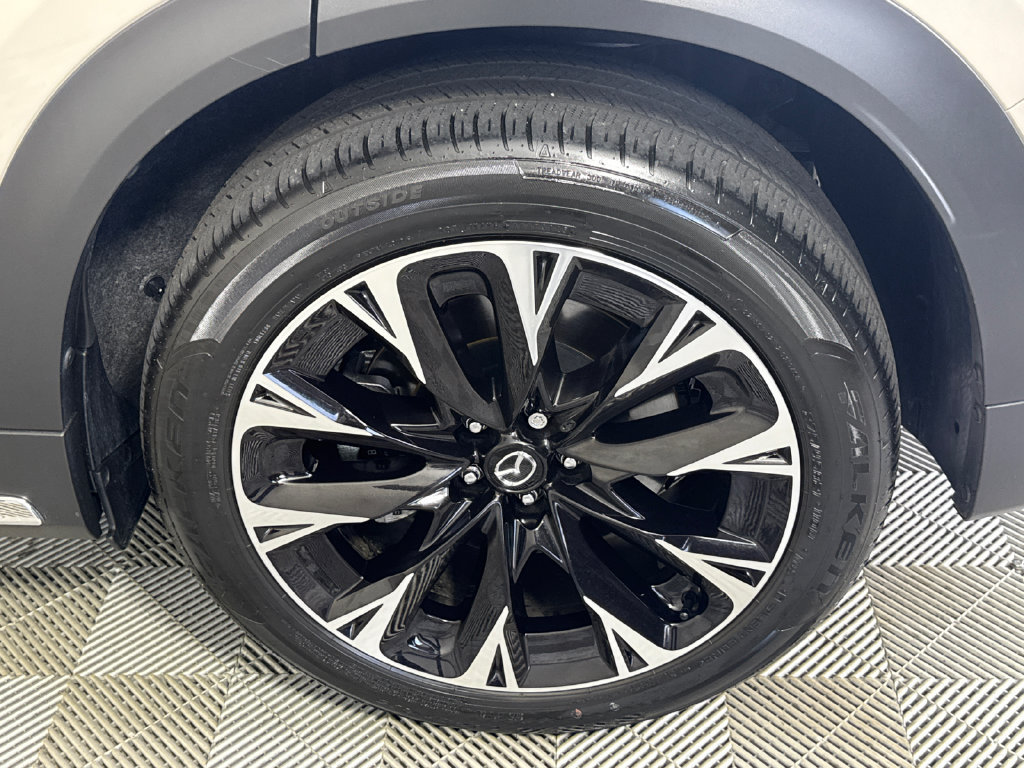 Certified 2025 MAZDA CX-90 Plug-In Hybrid w/ Premium Plus AWD/4WD image 19