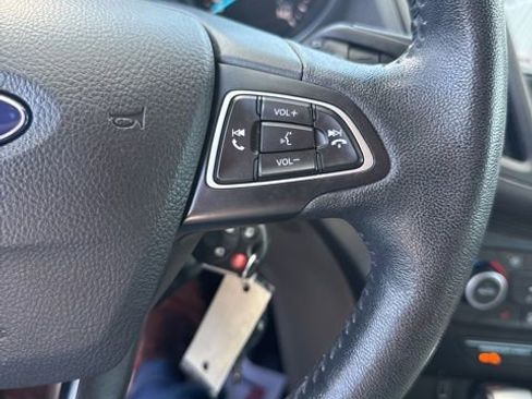 Used 2018 Ford Escape SEL AWD/4WD image 32
