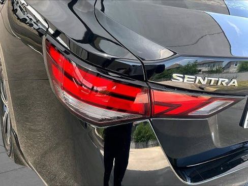 Certified 2023 Nissan Sentra SV FWD image 28