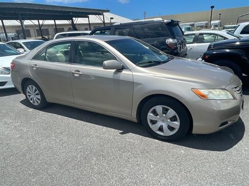 Used 2007 Toyota Camry CE FWD image 1