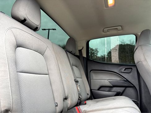 Used 2019 Chevrolet Colorado W/T w/ WT Convenience Package image 12