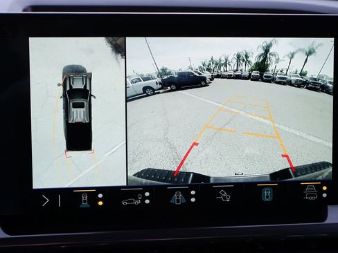 Used 2024 Chevrolet Silverado 2500 LTZ w/ LTZ Premium Package AWD/4WD image 31