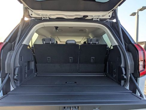 New 2026 Ford Expedition Active RWD image 12