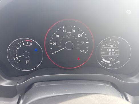 Used 2016 Honda HR-V EX image 12