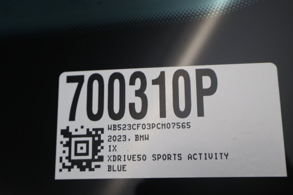 Used 2023 BMW iX xDrive50 AWD/4WD image 41