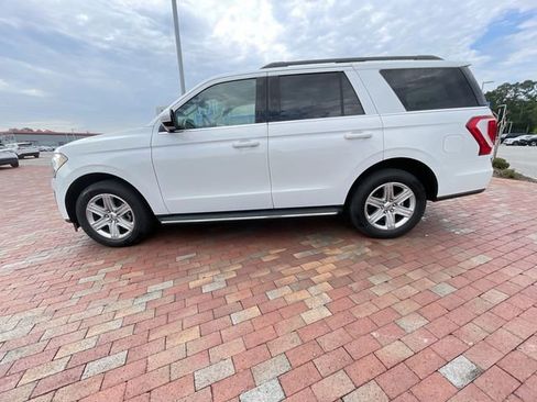 Used 2020 Ford Expedition XLT w/ Equipment Group 202A RWD image 11