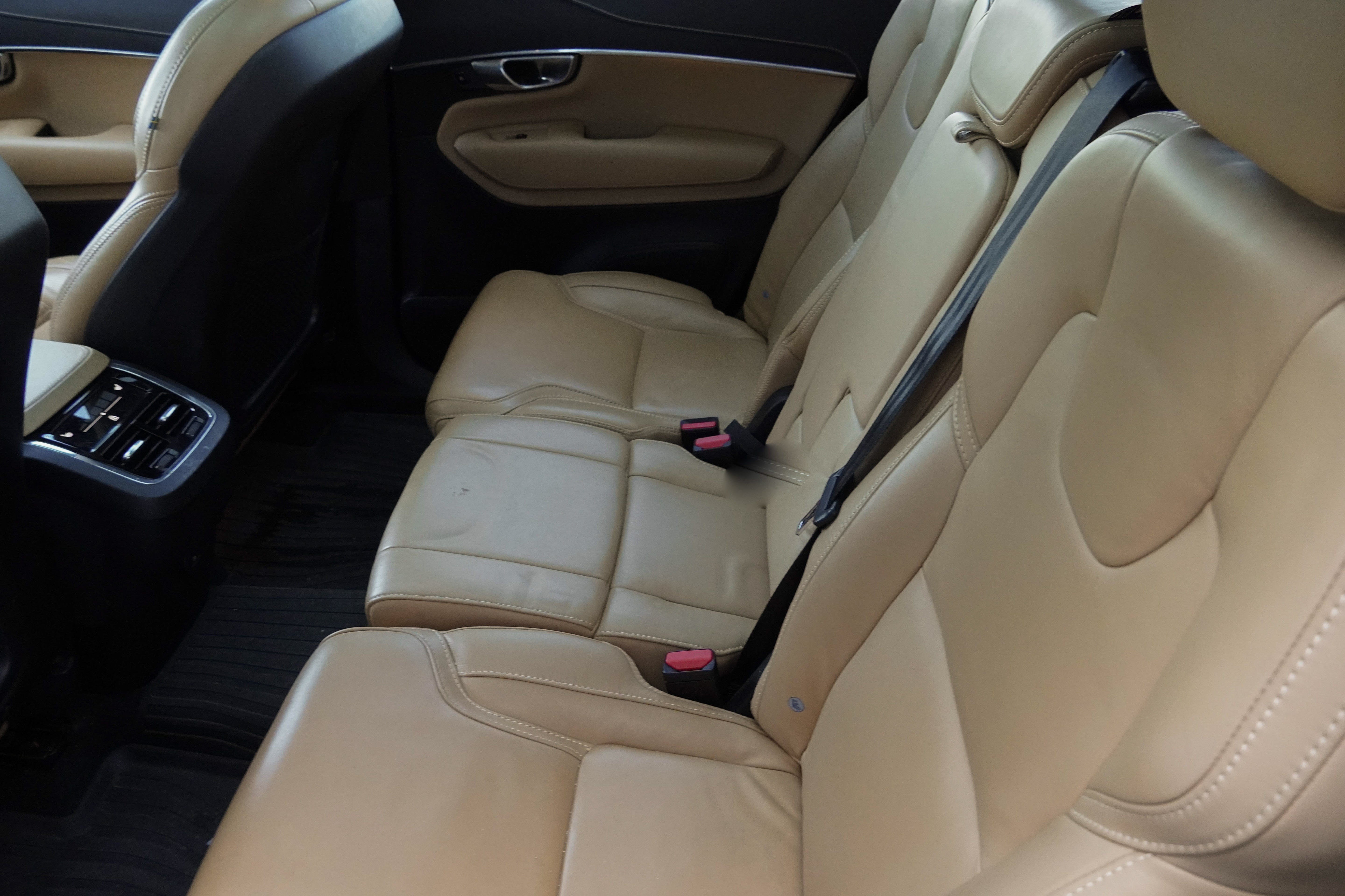 Used 2022 Volvo XC90 T6 Inscription w/ Advanced Package AWD/4WD image 35