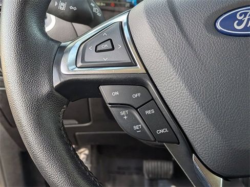 Used 2024 Ford Edge SEL image 16