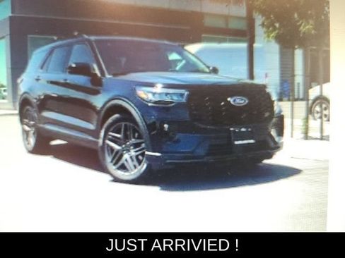 Used 2026 Ford Explorer ST-Line AWD/4WD image 1