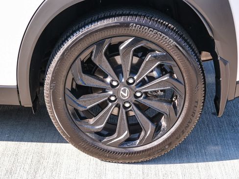 Used 2025 Lexus UX 300h FWD image 9