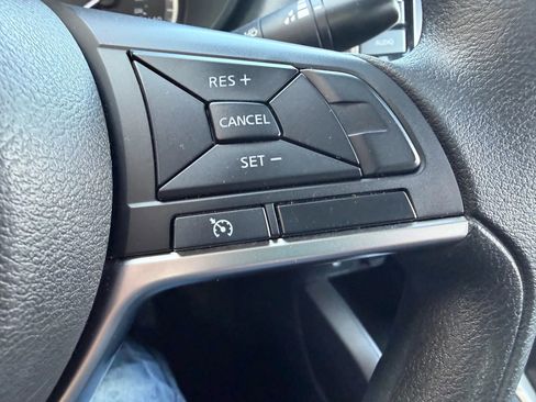 Used 2021 Nissan Versa S image 16