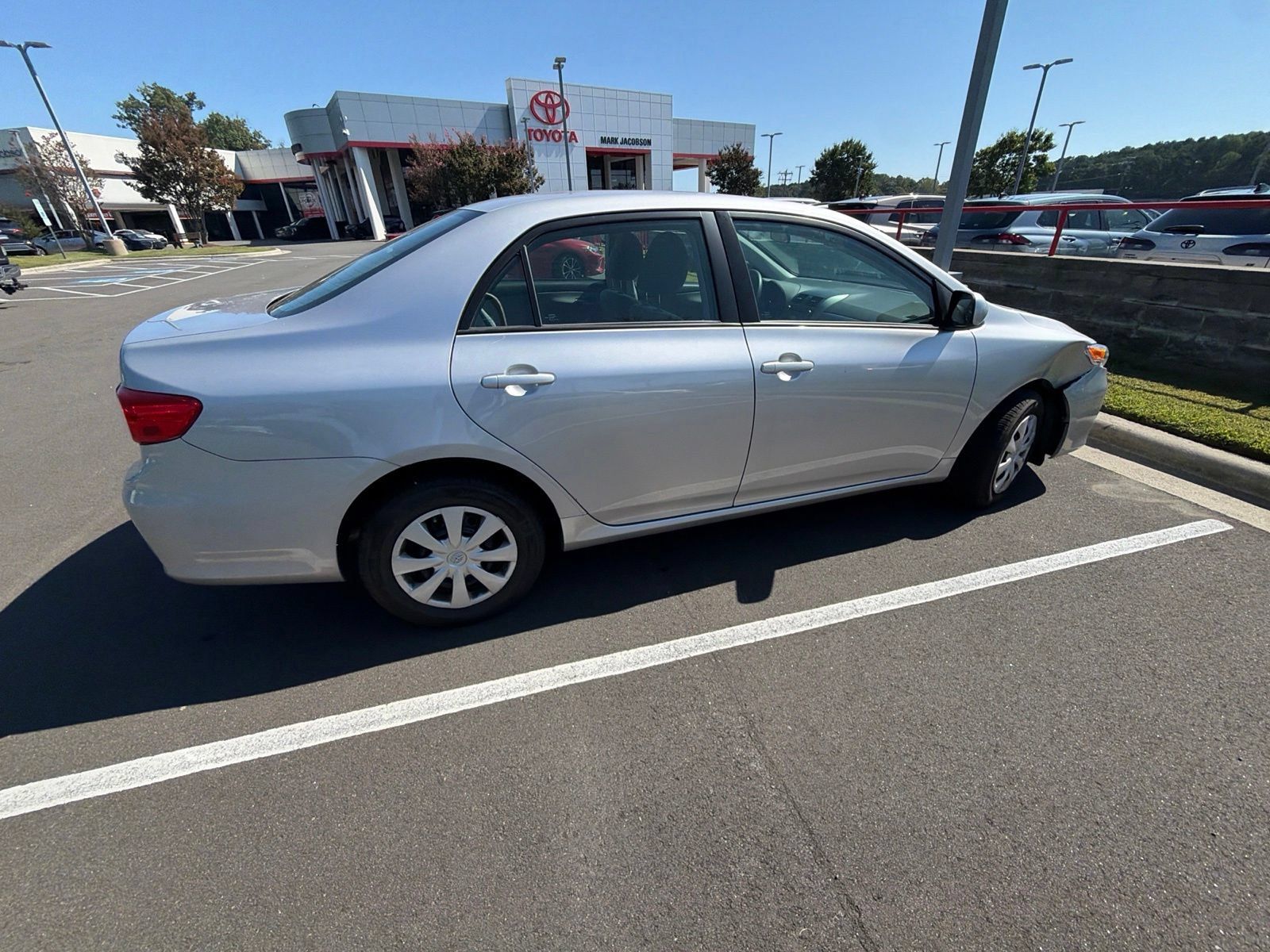 Used 2011 Toyota Corolla LE FWD image 18