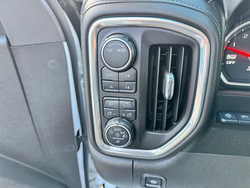 Used 2020 Chevrolet Silverado 1500 LTZ w/ LTZ Premium Package image 25