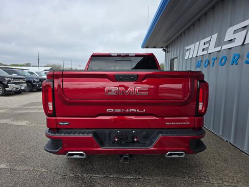 Used 2024 GMC Sierra 1500 Denali w/ Technology Package AWD/4WD image 7