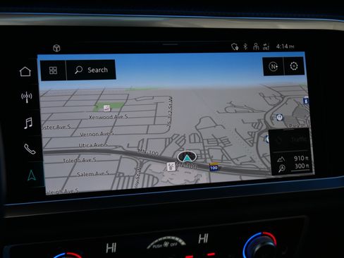 Used 2023 Audi Q3 2.0T Premium Plus w/ Premium Plus Package image 22