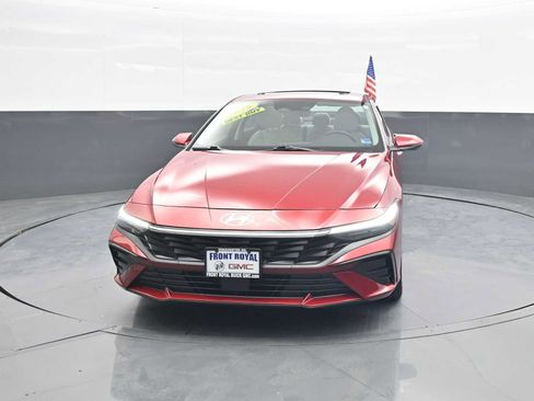 Used 2025 Hyundai Elantra Limited FWD image 3
