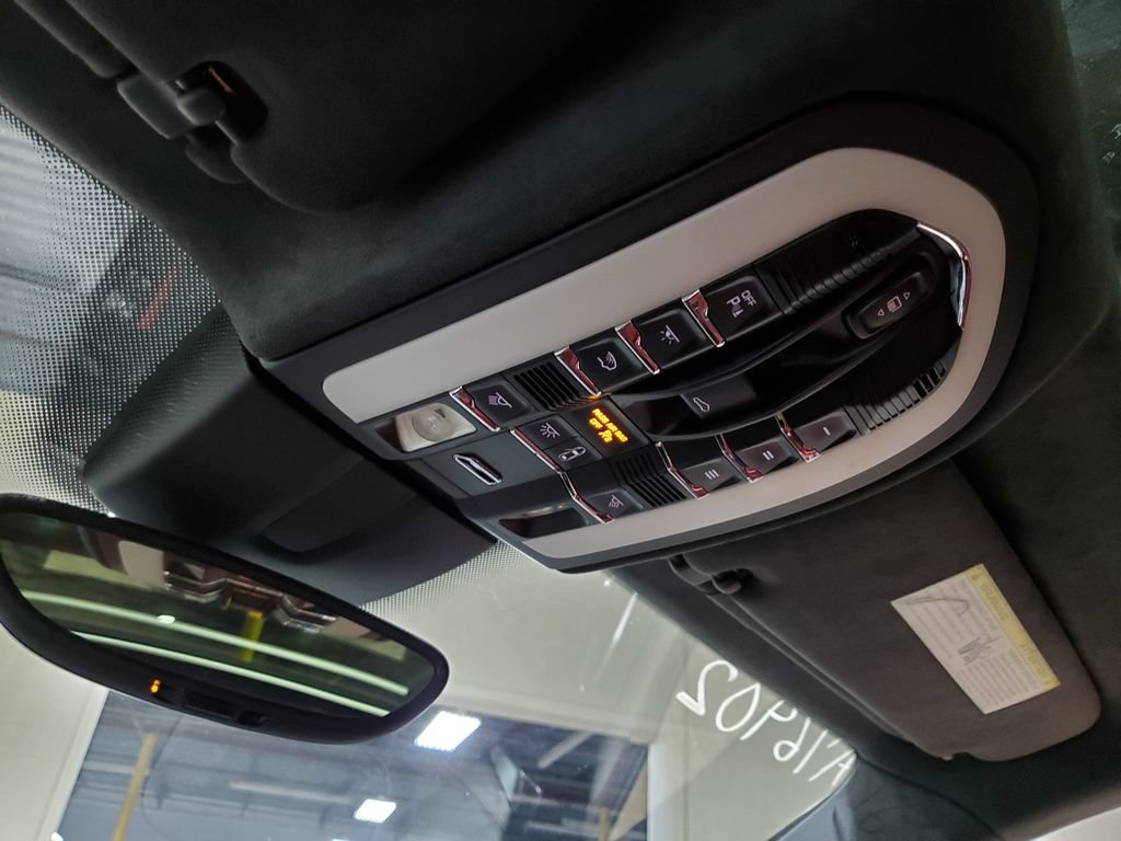 Used 2016 Porsche Cayenne GTS AWD/4WD image 53