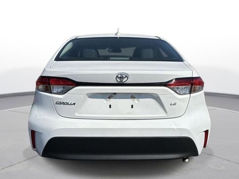 Used 2024 Toyota Corolla LE image 7