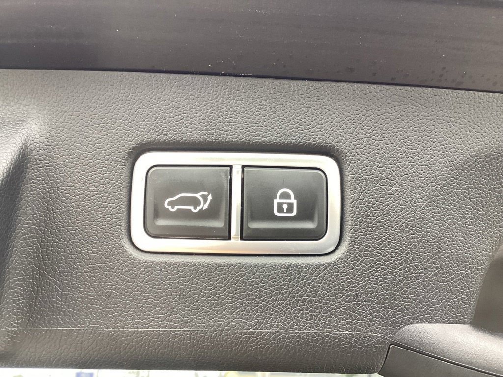 Used 2023 Kia Sorento SX AWD/4WD image 10