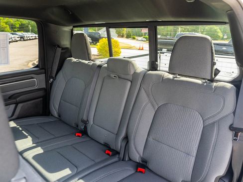 Used 2022 RAM 1500 Big Horn RWD image 22