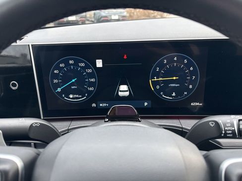 Used 2024 Hyundai Santa Fe Limited image 36