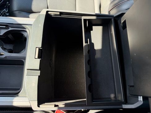 Used 2023 Ford F250 Lariat w/ Lariat Ultimate Package image 27