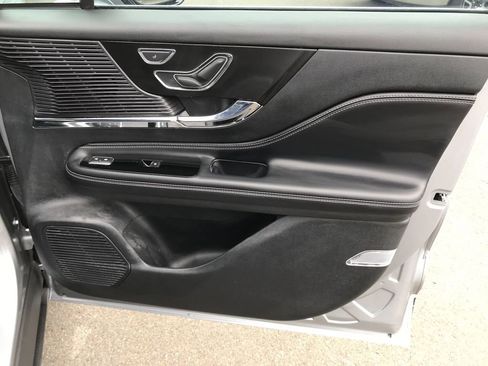Used 2022 Lincoln Corsair AWD w/ Premium Package image 13