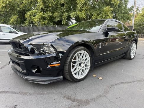 Used 2014 Ford Mustang Shelby GT500 w/ Equipment Group 821A RWD image 1