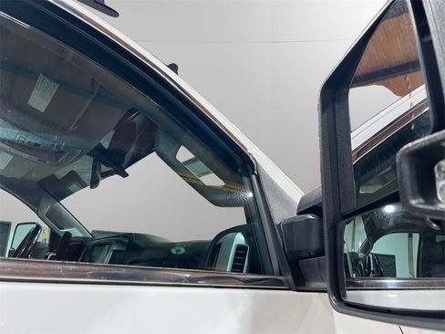 Used 2019 GMC Sierra 3500 SLT image 11