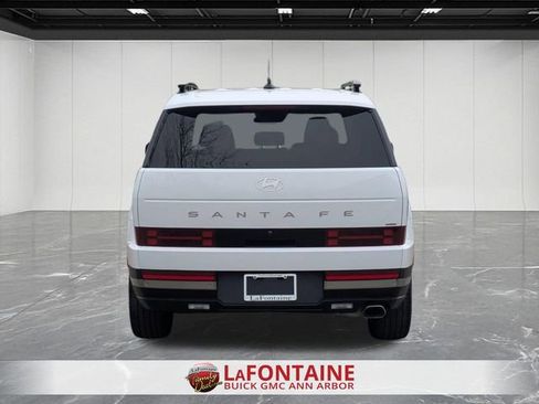 Used 2025 Hyundai Santa Fe Limited AWD/4WD image 4