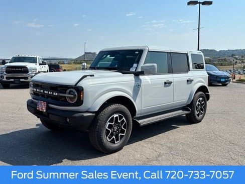 New 2026 Ford Bronco Outer Banks AWD/4WD image 1