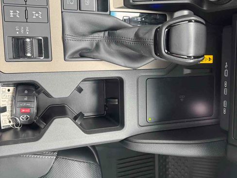 Used 2025 Toyota Land Cruiser image 24