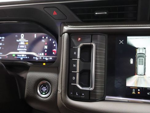 Used 2024 GMC Yukon XL Denali w/ Denali Reserve Package AWD/4WD image 31