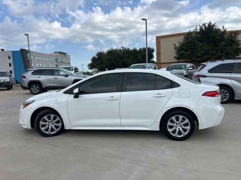 Used 2024 Toyota Corolla LE FWD image 6