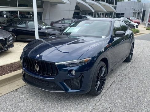 New 2024 Maserati Levante Trofeo image 2