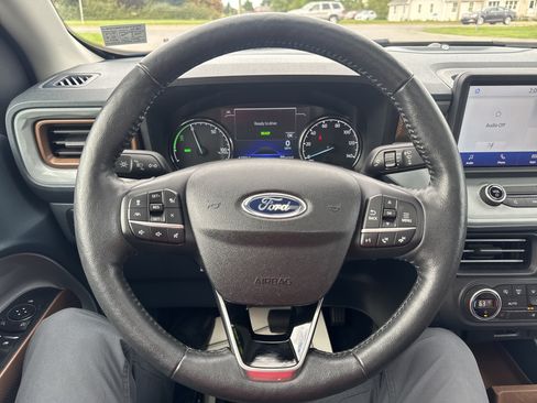 Used 2022 Ford Maverick Lariat w/ Lariat Luxury Package FWD image 17