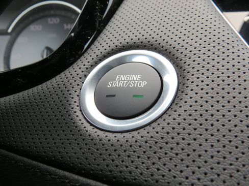 New 2025 Cadillac XT5 Luxury w/ LPO, Floor Liner Package image 27