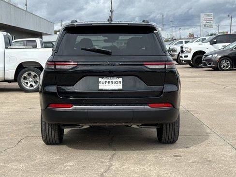 New 2026 Jeep Grand Cherokee Altitude AWD/4WD image 4