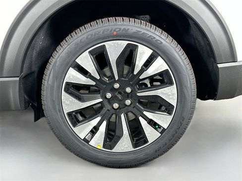 New 2026 Ford Explorer Platinum w/ LUX Leather Package image 33