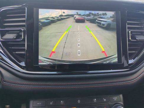 Used 2023 Dodge Durango GT RWD image 13