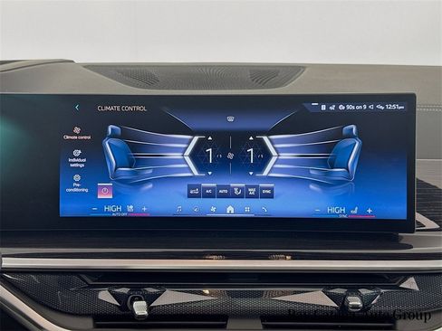 Used 2026 BMW X7 xDrive40i w/ Executive Package image 16