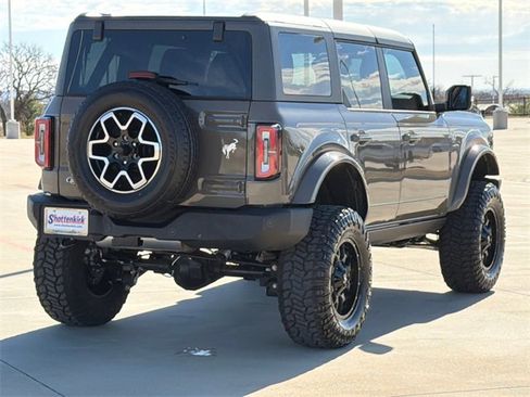 Used 2025 Ford Bronco Outer Banks image 8