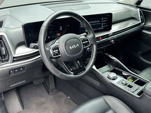 Used 2025 Kia Sorento EX w/ EX Panoramic Sunroof Package FWD image 21