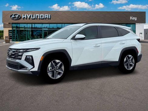 Used 2026 Hyundai Tucson SEL Plus FWD image 2