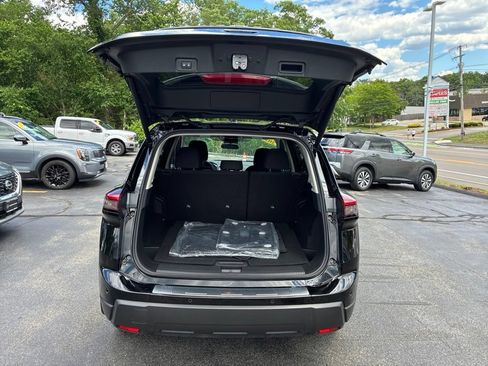 Certified 2026 Nissan Rogue SV AWD/4WD image 13
