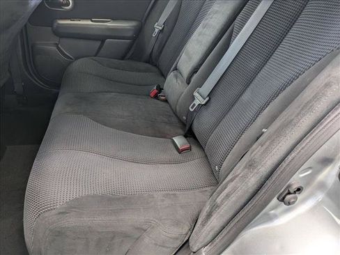 Used 2011 Nissan Versa Hatchback w/ Premium Pkg FWD image 16