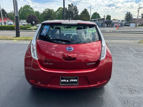 Used 2015 Nissan Leaf S w/ Charge Package FWD image 7
