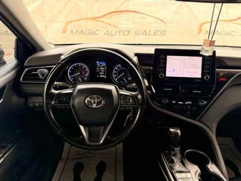 Used 2022 Toyota Camry SE FWD image 27